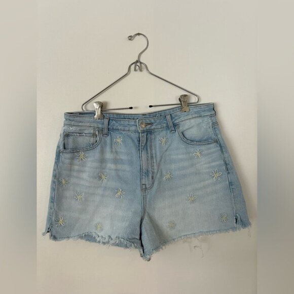 American Eagle Mom Short Size 14 Light Wash Daisies - Picture 1 of 7